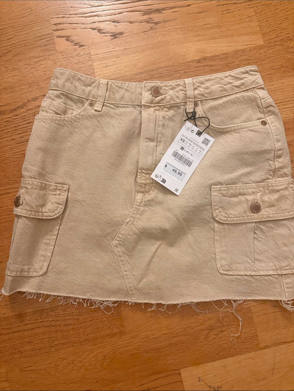NET Zara Beige Cargo Mini Skirt